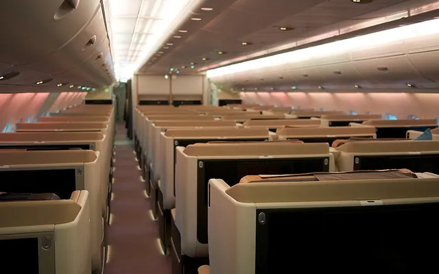 Cabina de business class en un Airbus A380 de Singapore Airlines